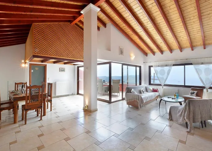 Golden Fox Villa